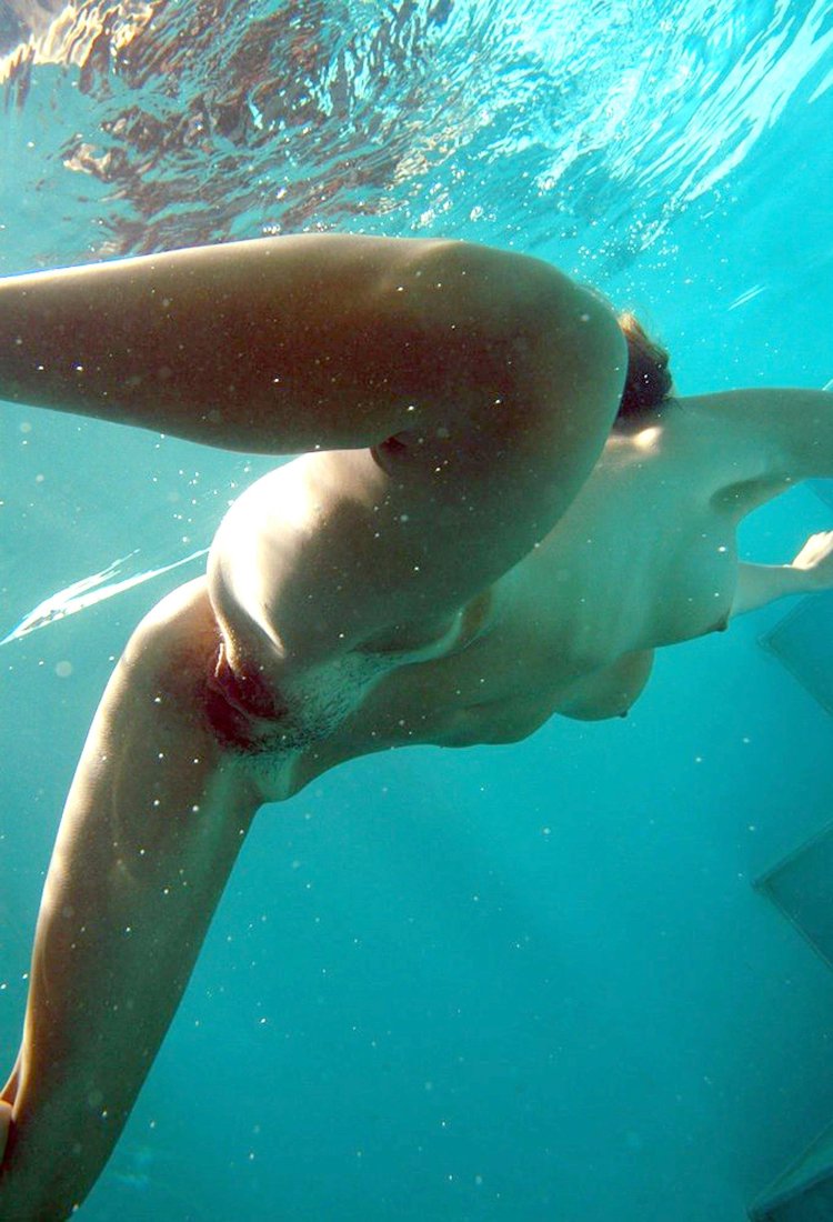 Naked girls underwater