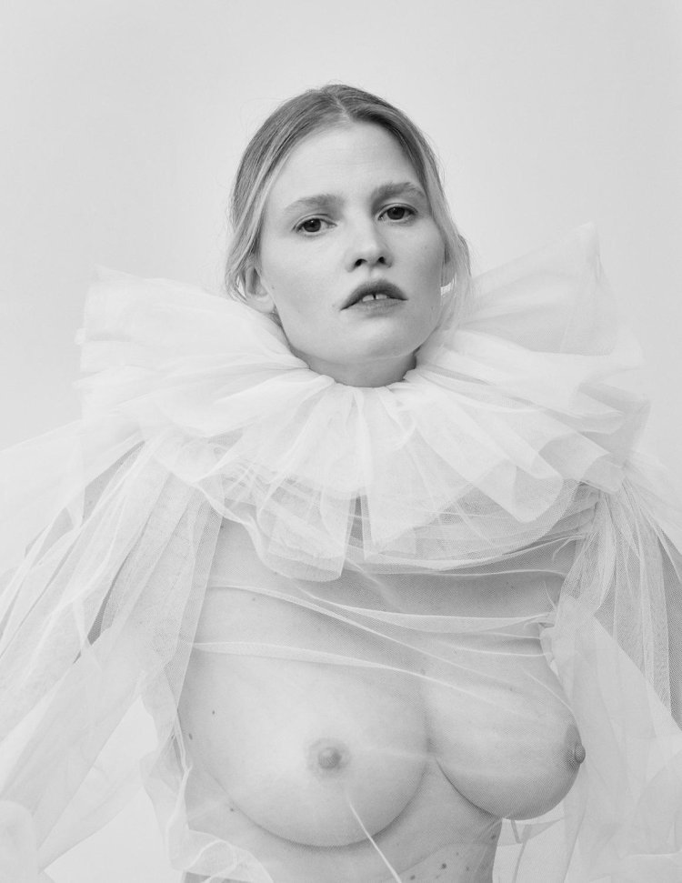 Lara Stone