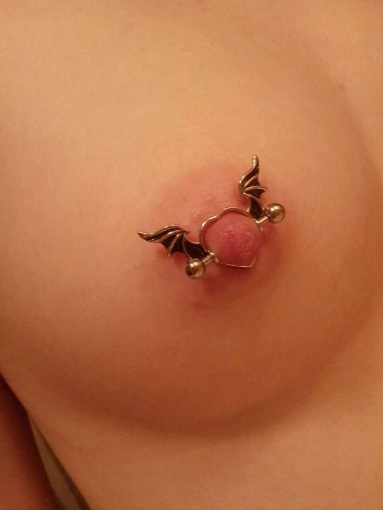 Piercing nipples