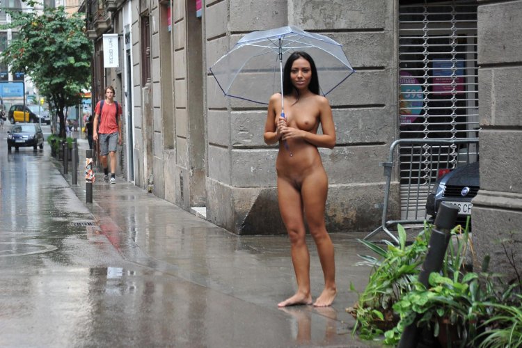 Naked in the rain publicly