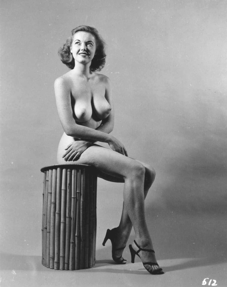 Beautiful naked women retro