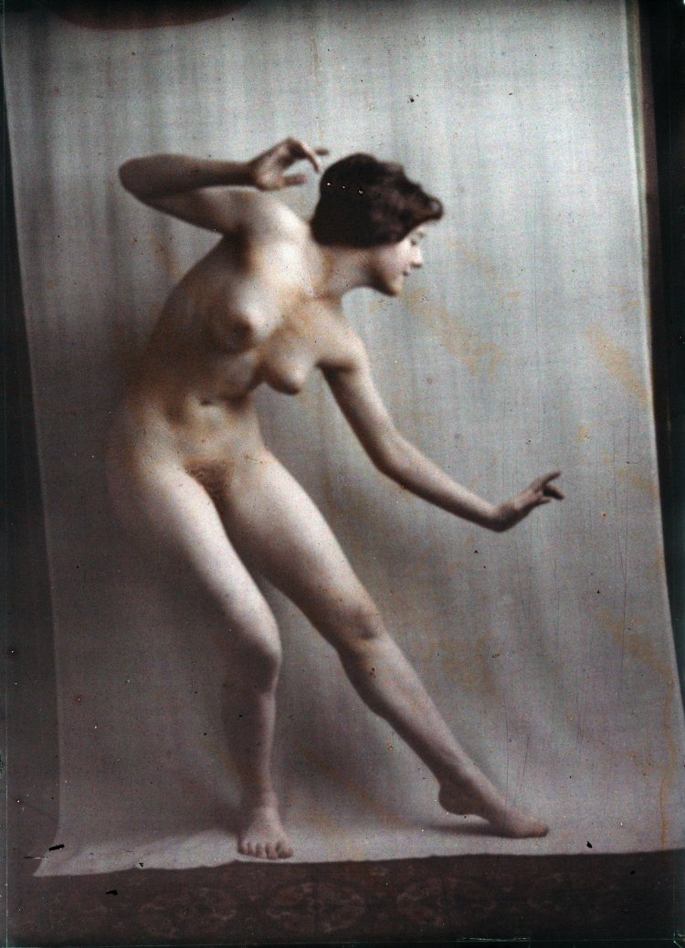 Naked dancers retro