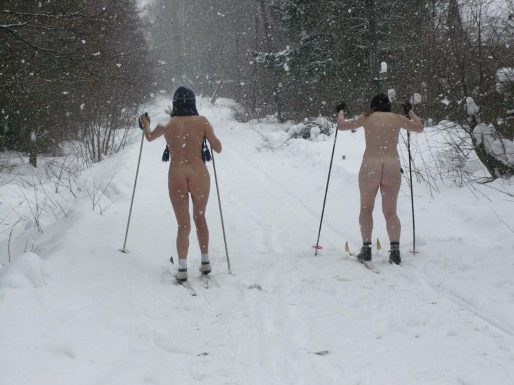 Ski naked