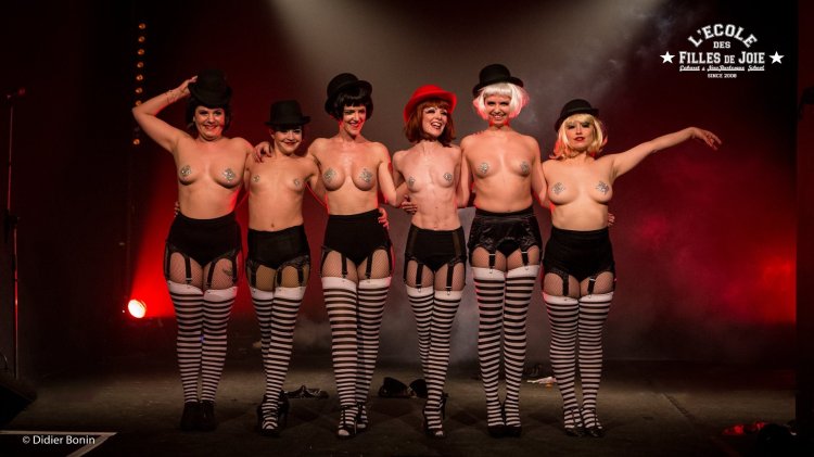 Naked participants of Burlesque show