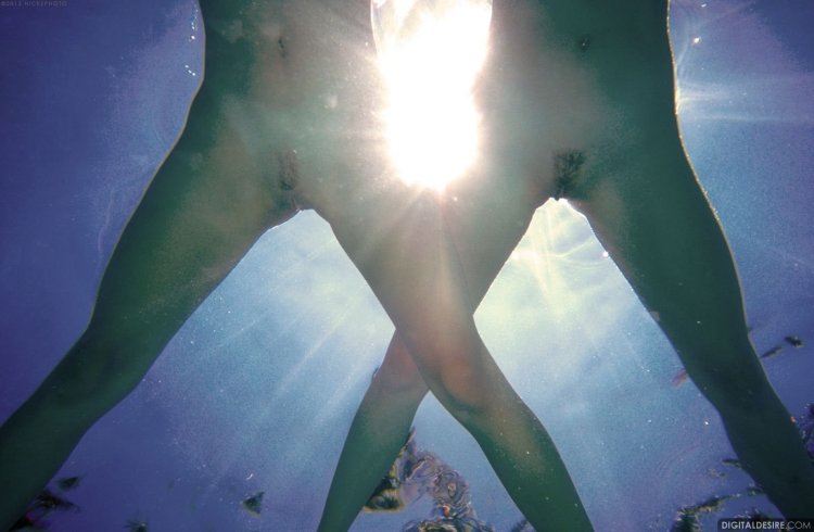 Naked under water coarsely