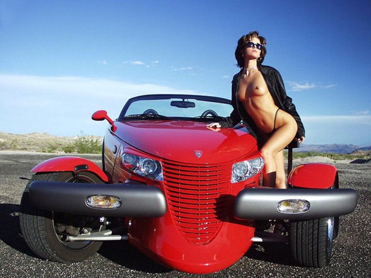 Naked girls and cars