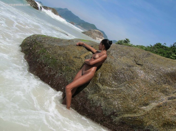 Melissa Mendini Naked on the beach