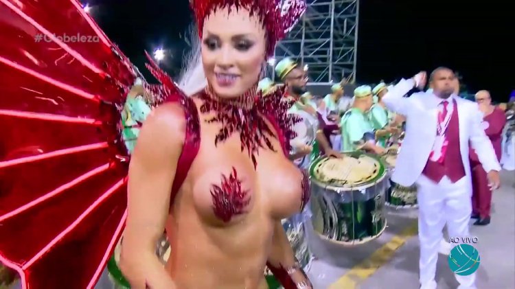 Fully naked carnival