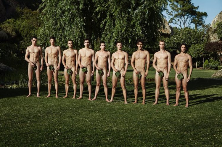 Photoshoot of naked men